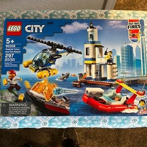 BNIB Lego City put out fires # 60308
